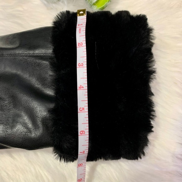 Nuage leather winter coat with fur inside - Picture 11 of 14